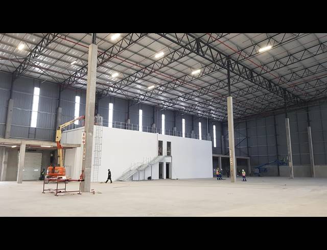 5,600M² WAREHOUSE TO LET IN BRACKENFELL CENTRAL
